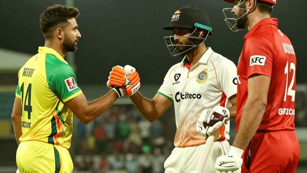 তামিমের বিসিবি নিজের ভুল খুঁজছে: ৩২০-৩৫০-এর লক্ষ্য, ঘরোয়া ক্রিকেটের নীরব ঘাটতি এবং একটি অসম্পূর্ণ প্রক্রিয়ার জ্যামিতি তামিমের বিসিবি নিজের ভুল খুঁজছে: ৩২০-৩৫০-এর লক্ষ্য, ঘরোয়া ক্রিকেটের নীরব ঘাটতি এবং একটি অসম্পূর্ণ প্রক্রিয়ার জ্যামিতি