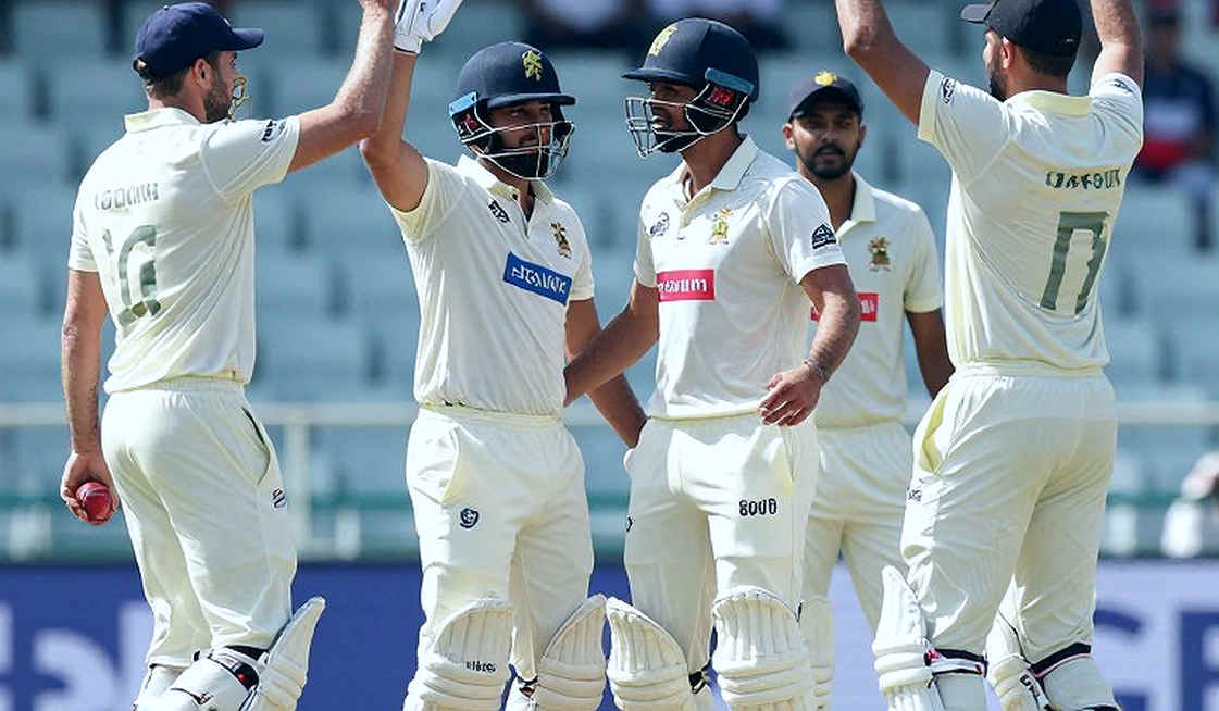 খেলা যখন ইতিহাসের সাক্ষী: আধুনিক ক্রিকেটের বাণিজ্যিক পুনর্গঠন খেলা যখন ইতিহাসের সাক্ষী: আধুনিক ক্রিকেটের বাণিজ্যিক পুনর্গঠন