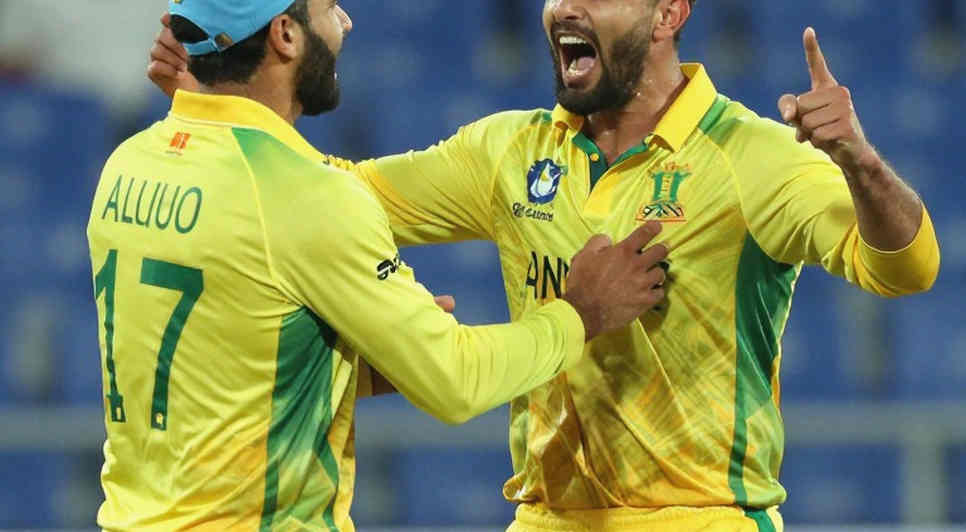 খালি ফাইলের মৌসুম: ট্রান্সফার উইন্ডোর কোলাহলে ক্রিকেট বিশ্লেষণের নীরবতা