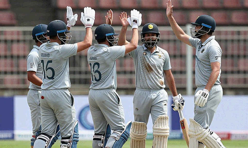 এশিয়ার ক্রিকেট বাজার: দল বদলের শিরোনামের নিচে লুকিয়ে থাকা হিসাব এশিয়ার ক্রিকেট বাজার: দল বদলের শিরোনামের নিচে লুকিয়ে থাকা হিসাব